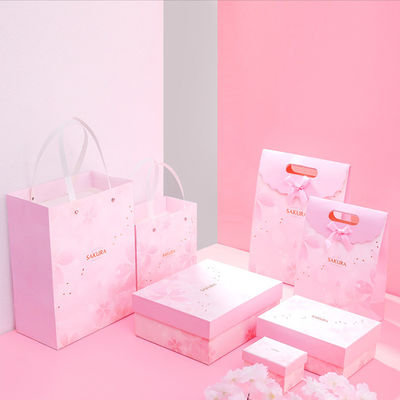Bolsas de compras populares Impressão offset Embalagem Bolsa de presente de papel com alças