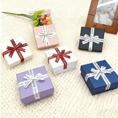 Embalagem de Joias Personalizada com Laço de Fita Inglês Caixa Quadrada Céu e Terra Tampa de Cartão Elegante Para Brincos Anéis Caixas