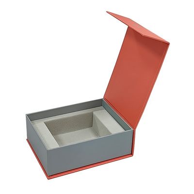 Caixa-presente magnética em forma de livro vermelho com flip top e captura magnética