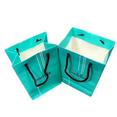 Saco de compras de presente de papel verde mate de luxo para embalagens de roupas