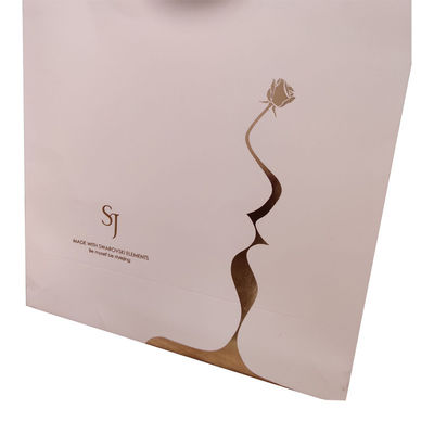 Luxo Logotipo personalizado Folha de ouro Impressão de papel Kraft Saco de embalagem de compras para sapatos Vestuário