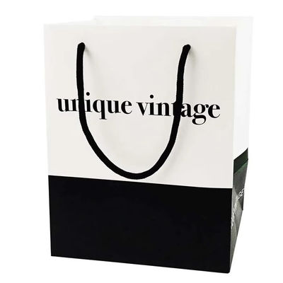 Embalagem Bolsa de papel de venda a retalho de luxo Bolsas de presente de compras de luxo com alças para jóias Pequenas empresas comerciais