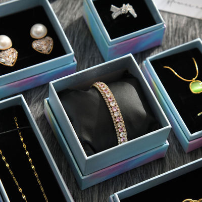 Logotipo personalizado Caixas de jóias Colar de mulheres Brincos Anel Bem embalados