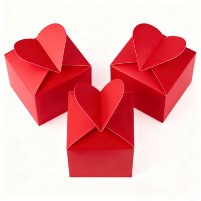 Liberte o Encanto do Amor Nossa Exclusiva Caixa de Cartão em Formato de Coração Laminação Brilho Fosco Forro de Esponja Cada Momento Especial Velas com Alça