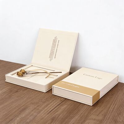 Caixa de embalagem de presente magnética de papelão rígido Eva com logotipo personalizado para cartões esportivos