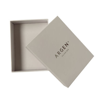 Luxury Cover And Base Box 157g Art Paper 1000g Cardboard White Jewelry Packaging Box (Caixinha de embalagem de jóias brancas)