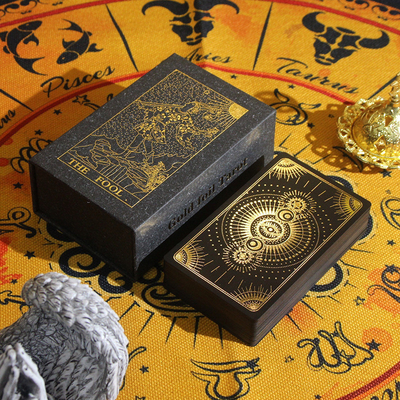 Caixas de Luxo Personalizadas de Cartão Rígido para Tarot com Fecho Magnético em Forma de Livro Decorativo, Caixa de Lembrancinhas Falso Livro